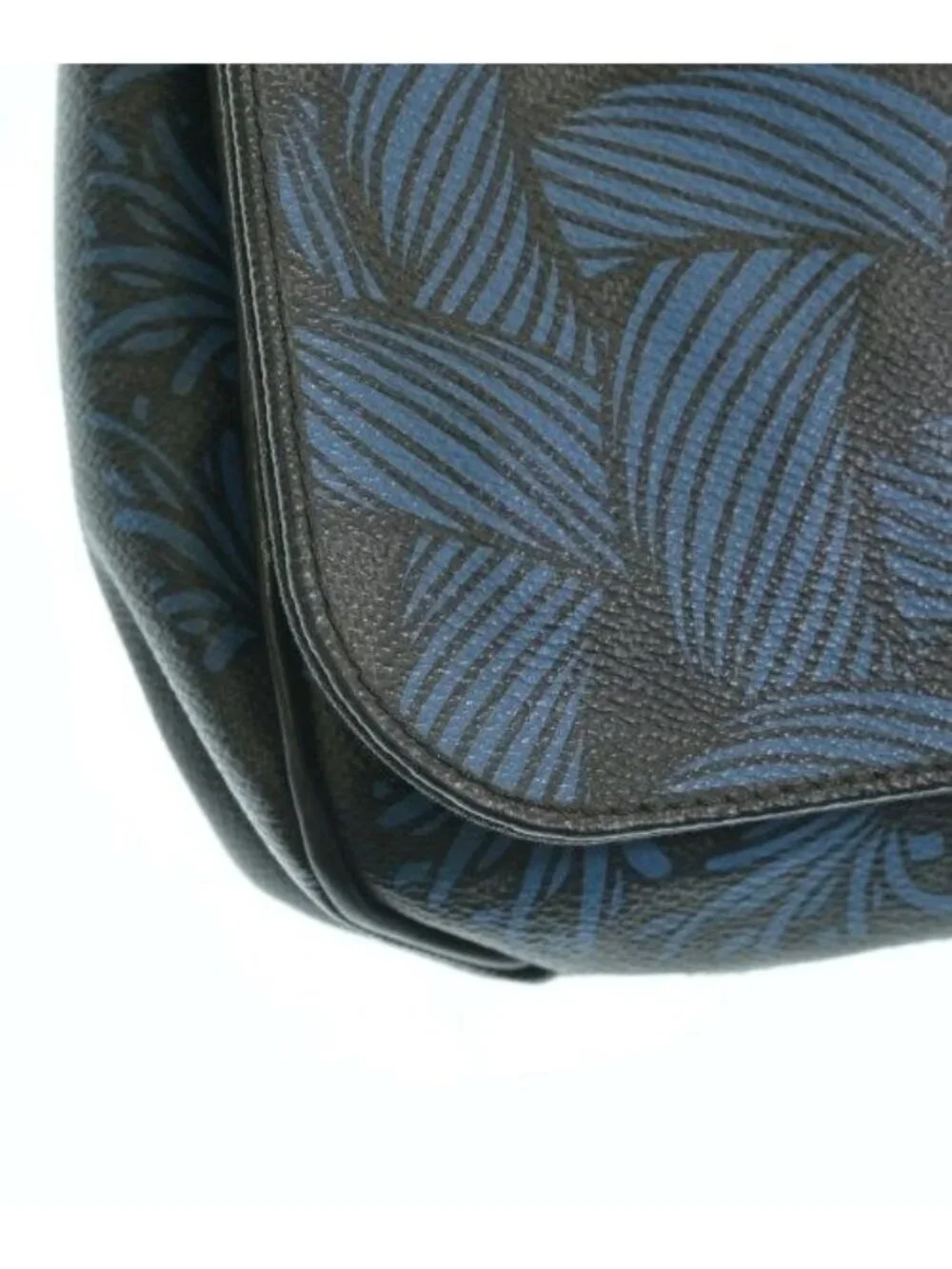 Louis Vuitton Shoulder Bag